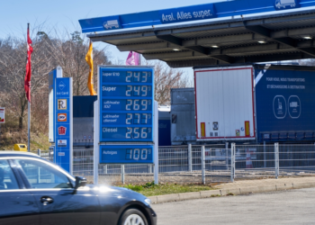 benzinpreise-steigen-weiter