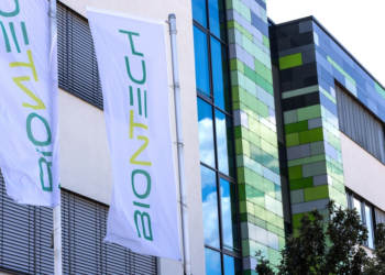 biontech-meldet-hohe-verluste-und-plant-stellenabbau