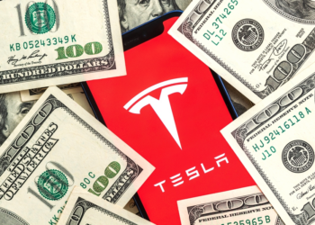 tesla-aktie-stuerzt-ab-–-musk-unter-druck