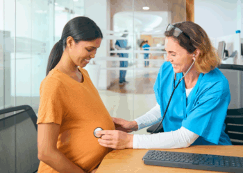 hebammen-warnen:-vergütungspläne-gefährden-geburtshilfe