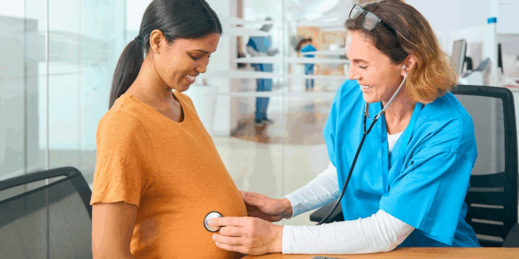 hebammen-warnen:-vergütungspläne-gefährden-geburtshilfe