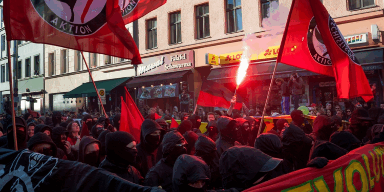 orbán-fordert-harte-linie-gegen-antifa