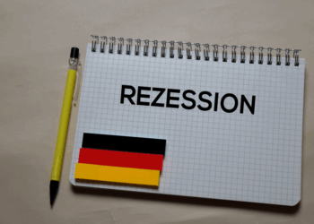 industrie-im-sturzflug-–-produktion-fällt-auf-tiefstand