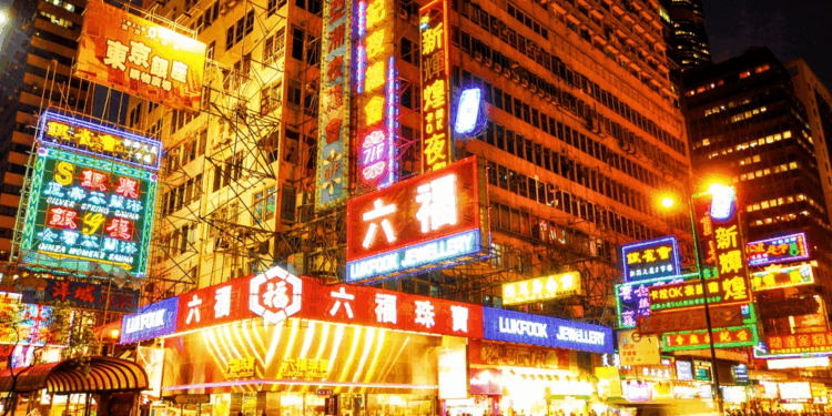 asien-börsen-schwanken-–-japan-im-aufwind,-hongkong-verliert