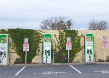 us-e-automarkt-vor-schock-–-absatz-bricht-ein