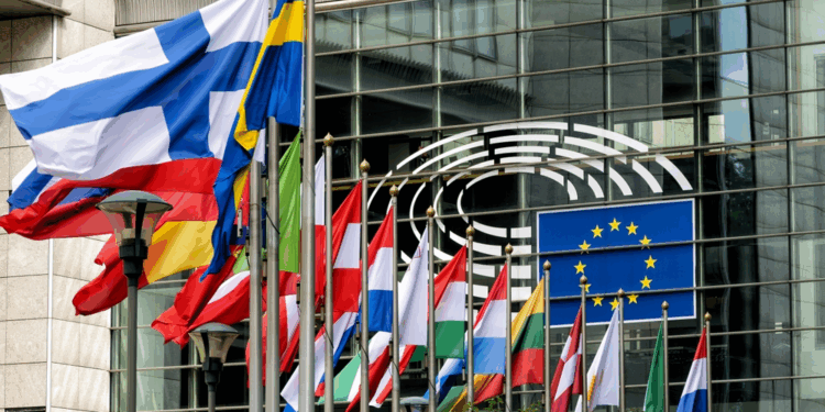 eu-parlament-kippt-brandmauer-und-schwächt-lieferkettenrecht