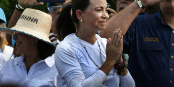 machado-überreicht-trump-nobelpreis-medaille-im-weißen-haus