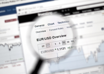 us-dollar-fällt-auf-rekordtief-zum-franken-und-euro