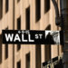 wall-street-profitiert-von-daten-und-politischer-beruhigung