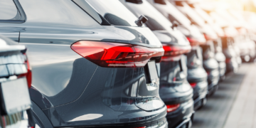 stellantis-schock-reißt-autoaktien-europaweit-mit