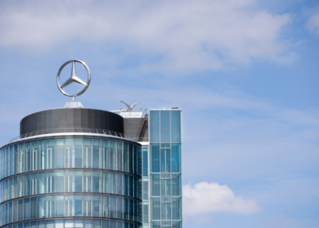 mercedes-baut-werk-in-ungarn-massiv-aus